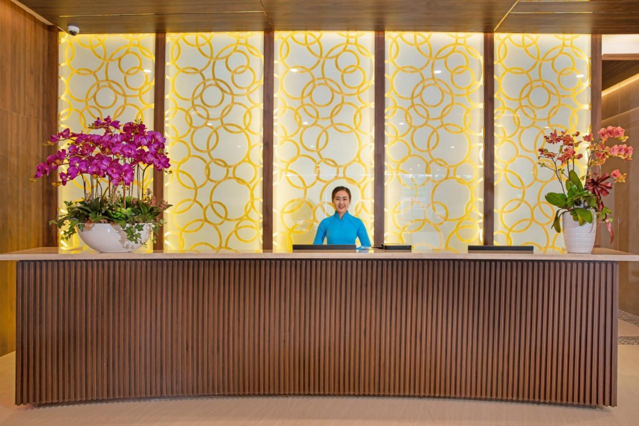 Gold Plaza Hotel Da Nang Exterior photo